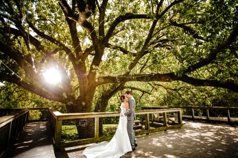 Scioto Audubon Wedding - bride and groom kissing